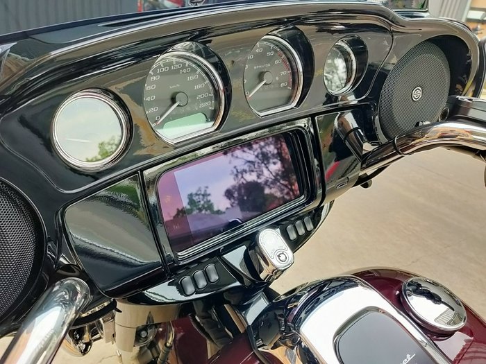 2022 HARLEY-DAVIDSON STREET GLIDE SPECIAL 114 (FLHXS) ROAD VIVID BLACK