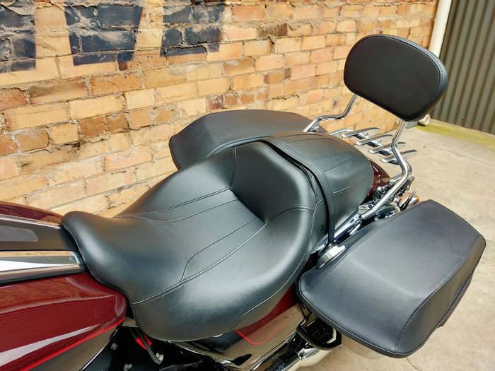 2022 HARLEY-DAVIDSON STREET GLIDE SPECIAL 114 (FLHXS) ROAD VIVID BLACK