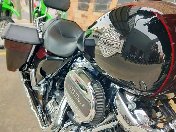2022 HARLEY-DAVIDSON STREET GLIDE SPECIAL 114 (FLHXS) ROAD VIVID BLACK
