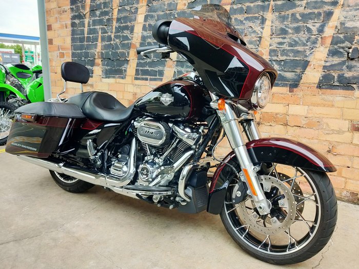 2022 HARLEY-DAVIDSON STREET GLIDE SPECIAL 114 (FLHXS) ROAD VIVID BLACK