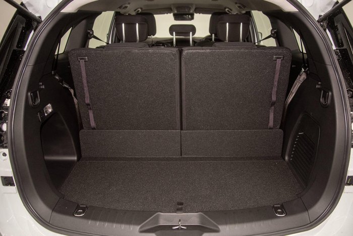 2025 Isuzu MU-X LS-M