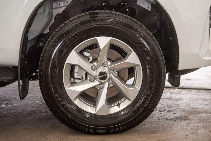 2025 Isuzu MU-X LS-M