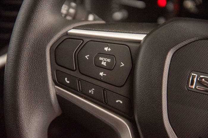 2025 Isuzu MU-X LS-M