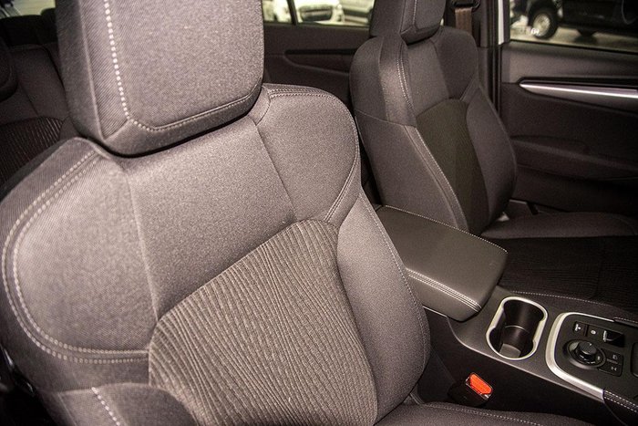 2025 Isuzu MU-X LS-M