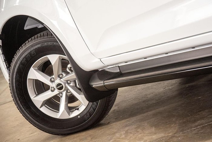 2025 Isuzu MU-X LS-M