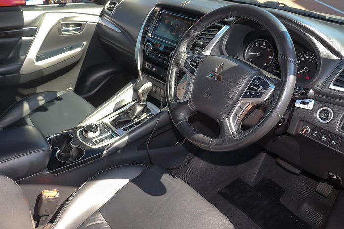 2019 Mitsubishi Pajero Sport GLS