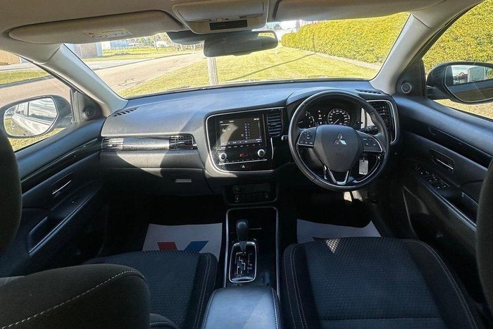 2019 Mitsubishi Outlander ES