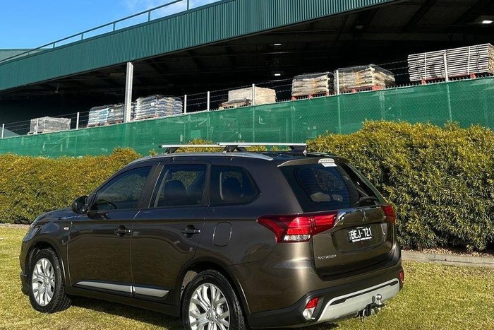 2019 Mitsubishi Outlander ES