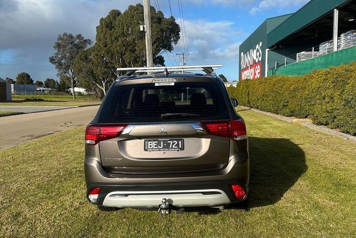 2019 Mitsubishi Outlander ES