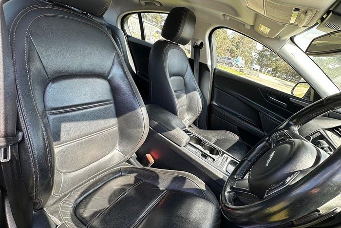 2016 Jaguar XE 20t Prestige