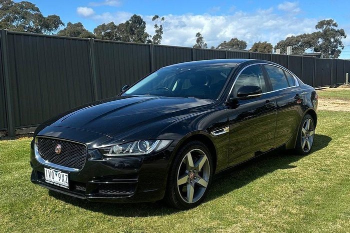 2016 Jaguar XE 20t Prestige