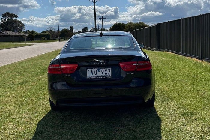 2016 Jaguar XE 20t Prestige