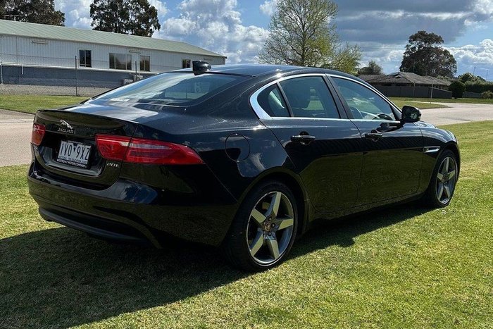 2016 Jaguar XE 20t Prestige