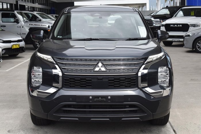 2024 Mitsubishi Outlander ES