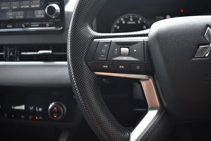 2024 Mitsubishi Outlander ES