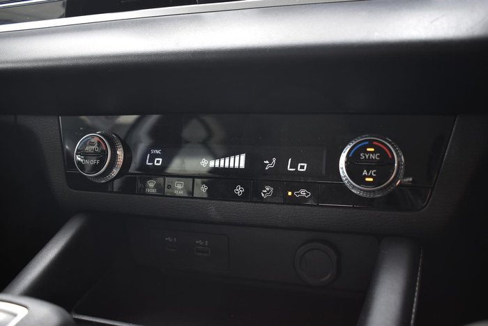 2024 Mitsubishi Outlander ES