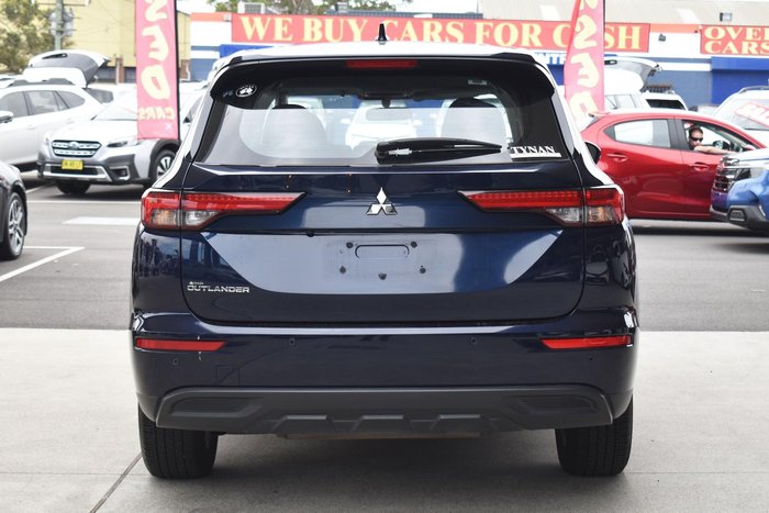 2023 Mitsubishi Outlander ES