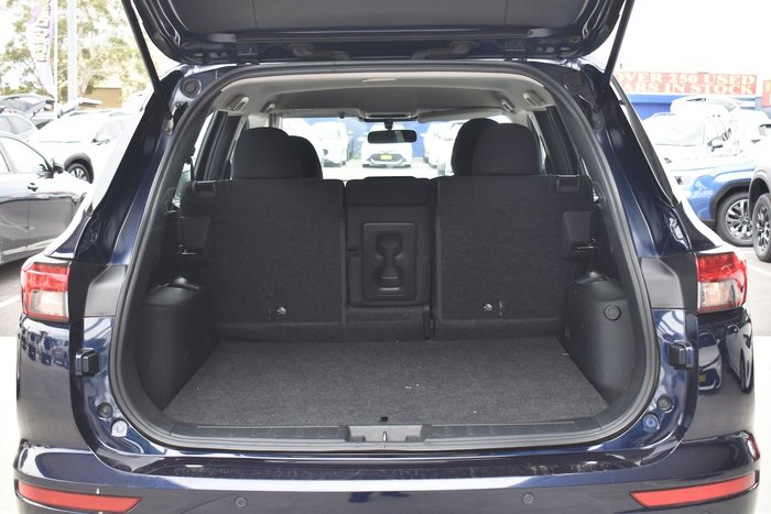 2023 Mitsubishi Outlander ES