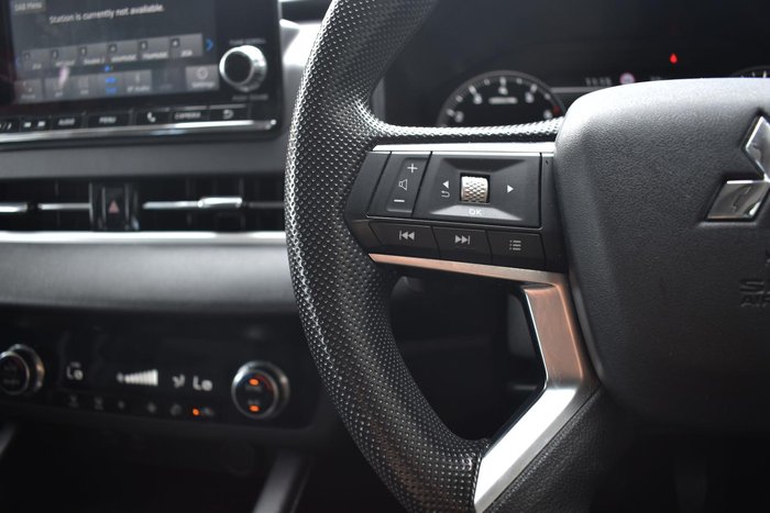 2023 Mitsubishi Outlander ES