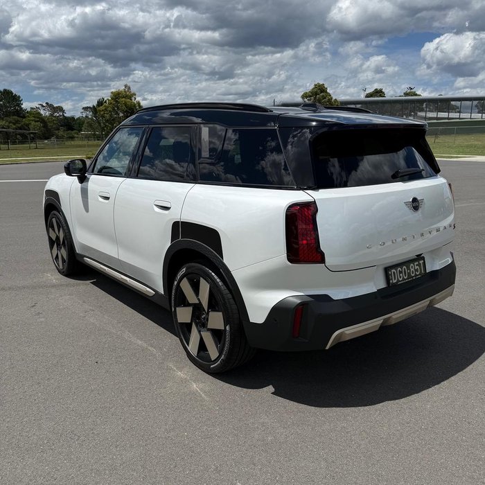 2025 MINI Countryman S Favoured