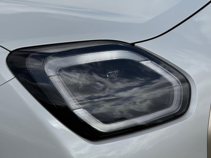 2025 MINI Countryman S Favoured