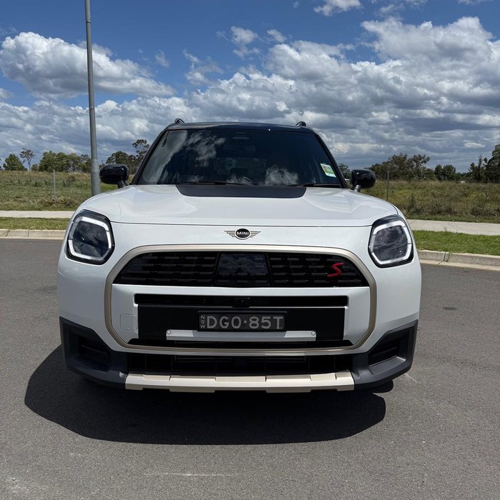 2025 MINI Countryman S Favoured