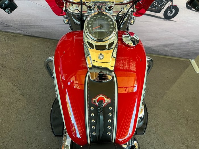 2024 Harley-davidson FLI HYDRA GLIDE REVIVAL (114) Redline Red