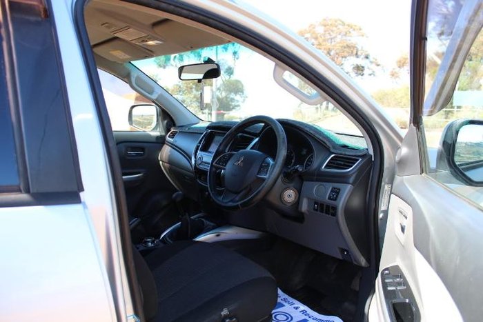 2015 Mitsubishi Triton GLS