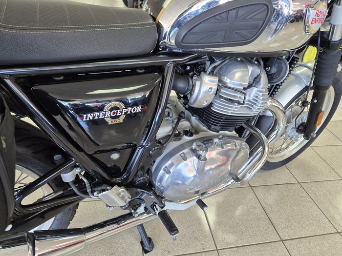 2021 Royal Enfield Interceptor 650 Chrome 650 Twin