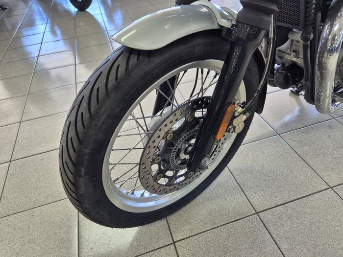 2021 Royal Enfield Interceptor 650 Chrome 650 Twin