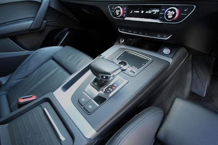 2019 Audi Q5 40 TDI sport FY MY20 4X4 On Demand Manhattan Grey