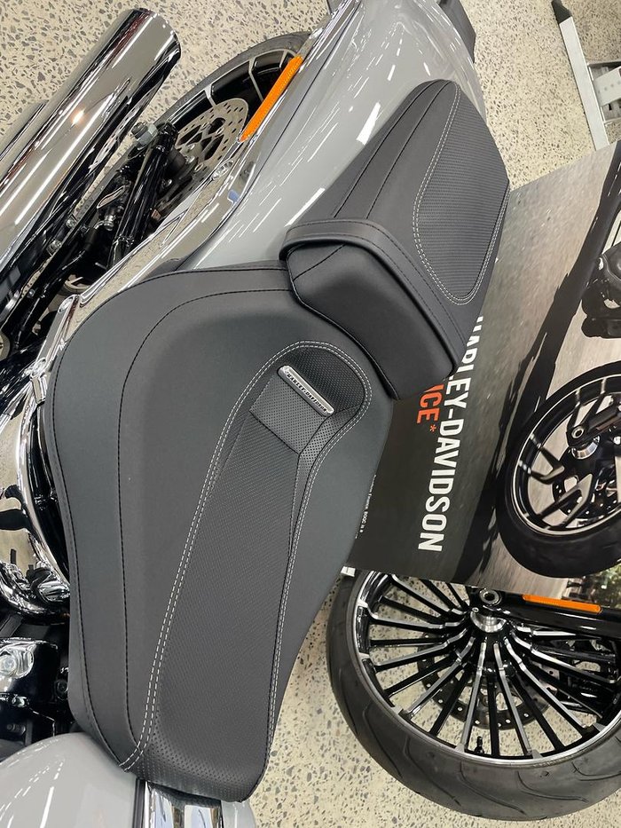 2025 Harley-Davidson Breakout 117 (FXBR) Softail Grey