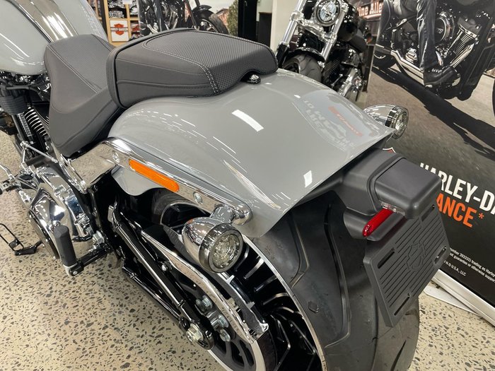 2025 Harley-Davidson Breakout 117 (FXBR) Softail Grey