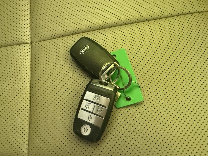 2018 Kia Carnival SLi