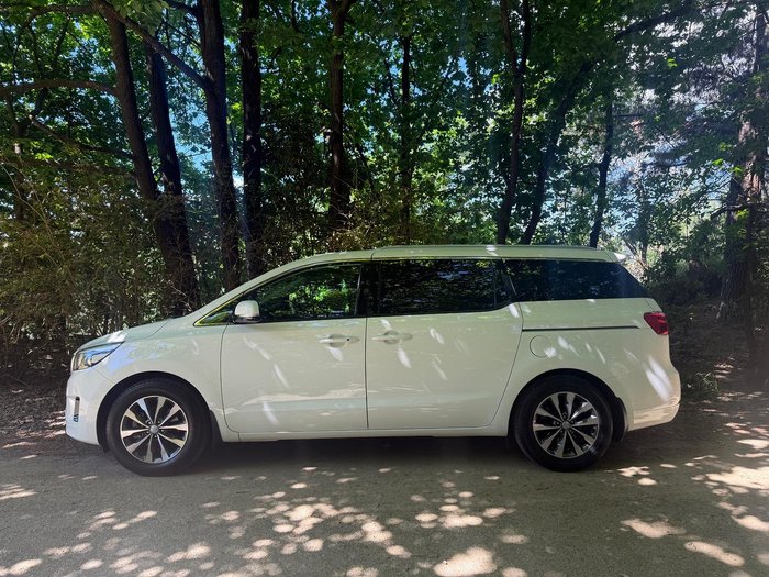 2018 Kia Carnival SLi