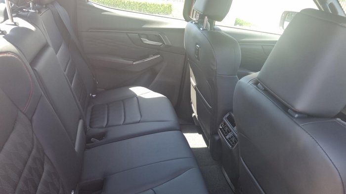 2025 Isuzu D-MAX X-TERRAIN MY24 4X4 Dual Range Sunstone Orange