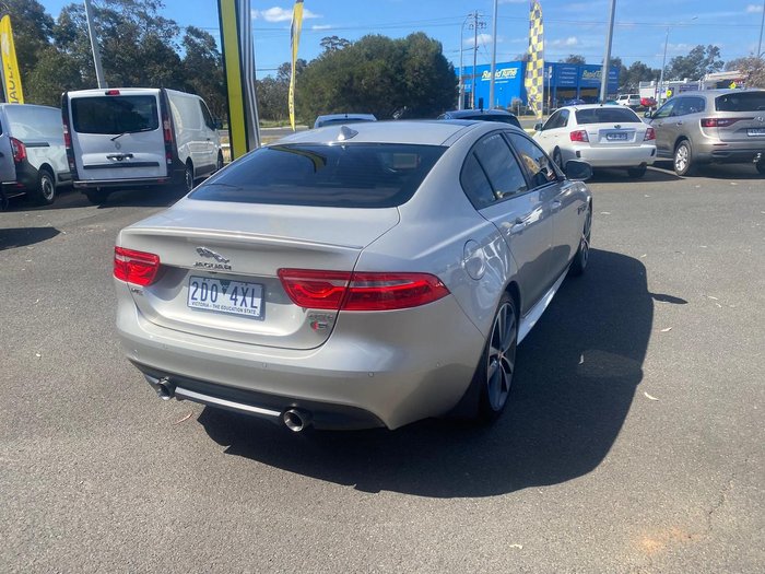 2016 Jaguar XE 25t R-Sport