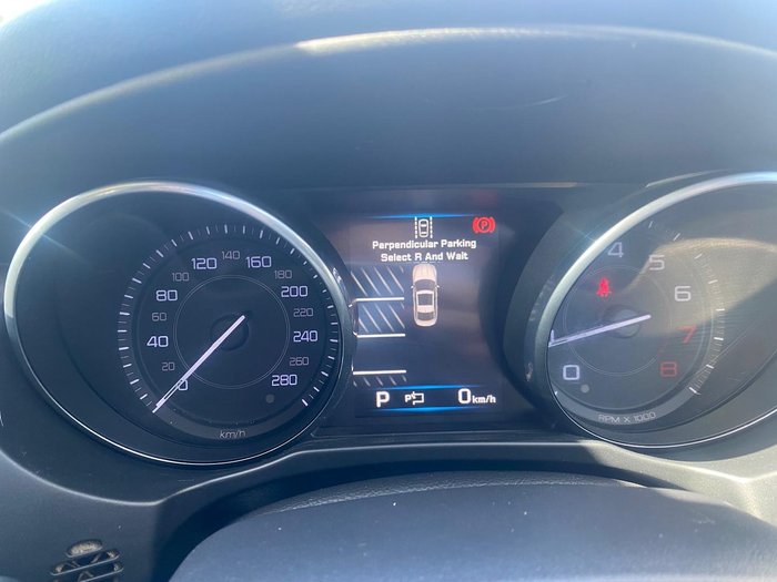 2016 Jaguar XE 25t R-Sport