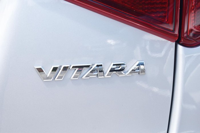 2023 Suzuki Vitara LY Series II Silky Silver