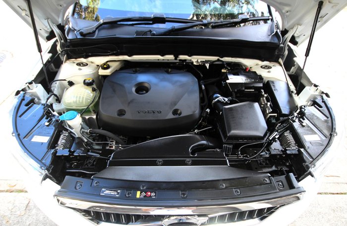 2021 Volvo XC40 T4 Inscription MY21 AWD Crystal White