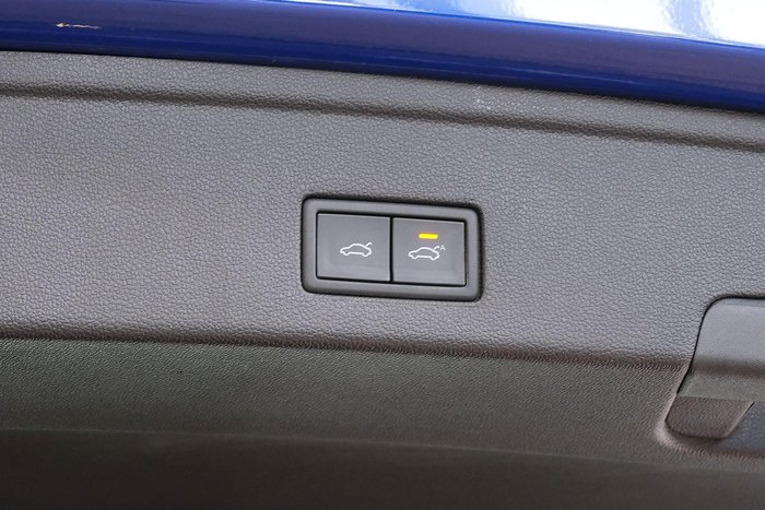 2024 Volkswagen Touareg R