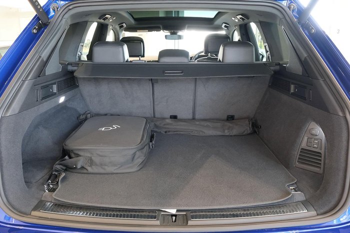 2024 Volkswagen Touareg R