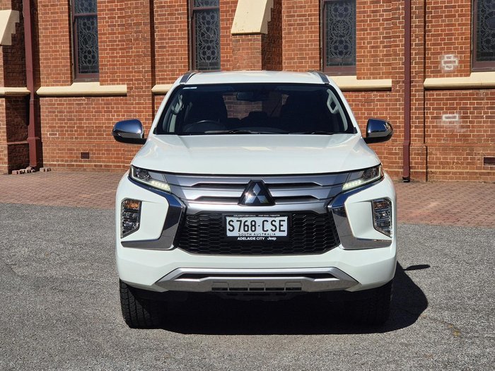 2022 Mitsubishi Pajero Sport GLS