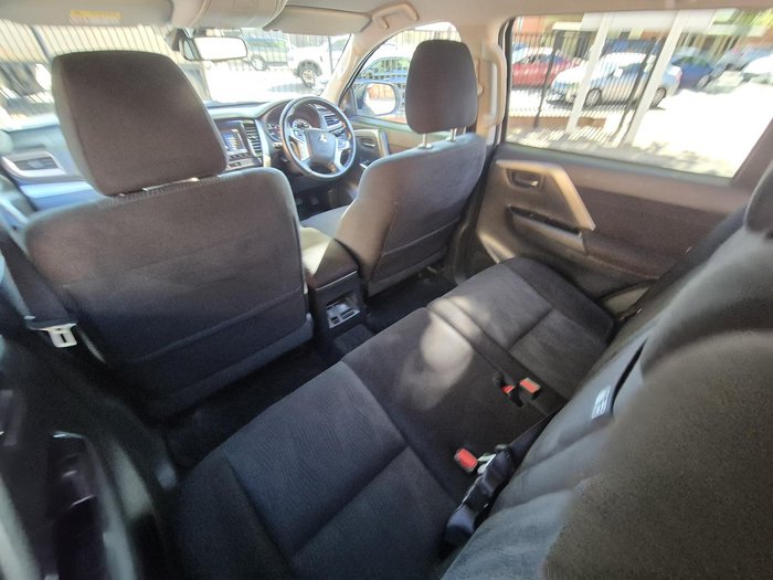 2022 Mitsubishi Pajero Sport GLS