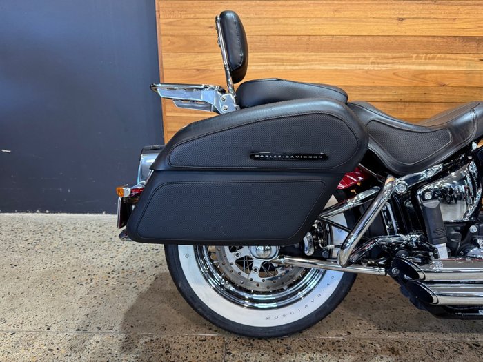 2018 Harley-davidson FLDE DELUXE (107) Red