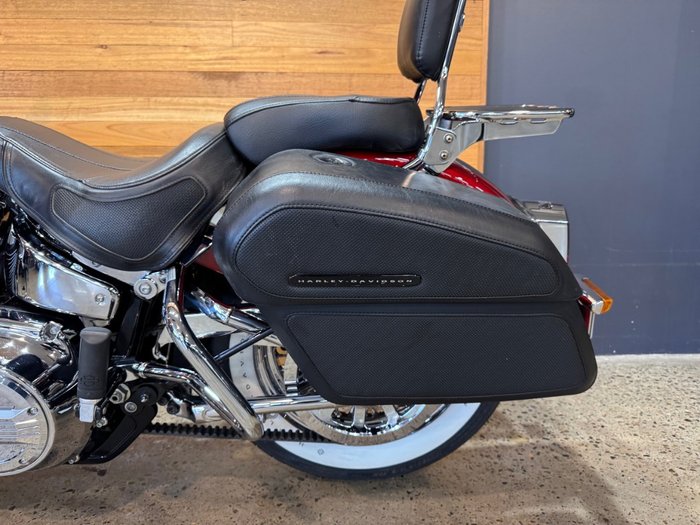 2018 Harley-davidson FLDE DELUXE (107) Red