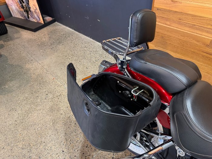 2018 Harley-davidson FLDE DELUXE (107) Red