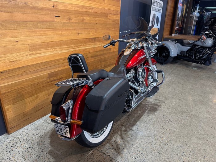 2018 Harley-davidson FLDE DELUXE (107) Red