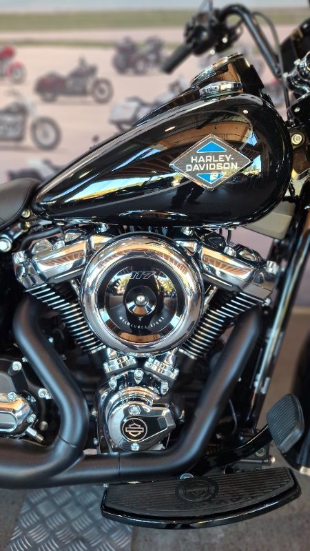 2025 Harley-davidson FLHC HERITAGE CLASSIC (117) Vivid Black