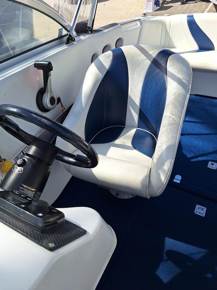 2004 Streaker 545 SIROCCO RUNABOUT